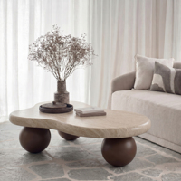 Table basse moderne de designer en bois brun avec forme irrégulière en forme de nuage et pieds en forme de boule pour la décoration du salon