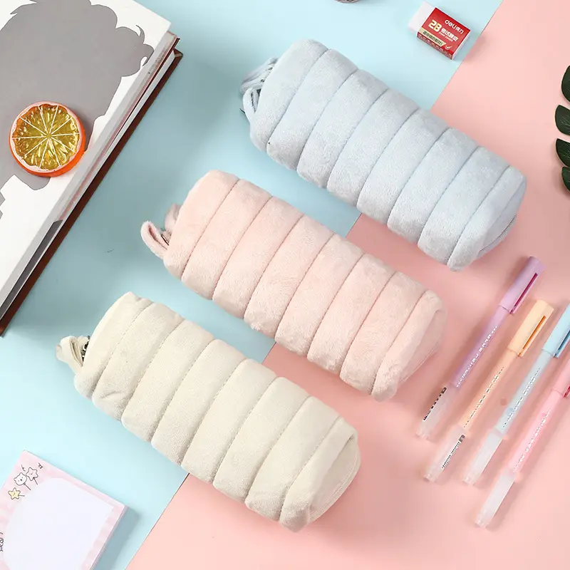 Kotak pensil alat tulis perempuan sekolah berbulu halus gaya baru kapasitas besar Jepang grosir
