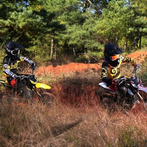 Motocicleta Todoterreno Surron EU 2026 con Tres Modos de Conducción para Parques y Áreas de Conducción Designadas - Product Image 6