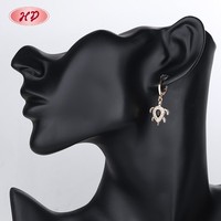 Ensemble de bijoux vintage tortue noire plaqué or 18 carats collier à breloques animaux rétro et boucles d'oreilles ensembles de bijoux de mode