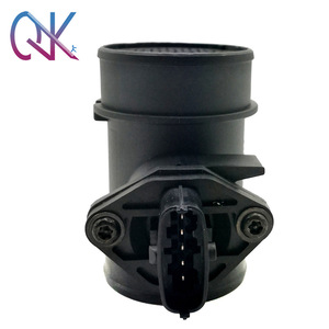 เครื่องวัดการไหลของอากาศ 70 มม. เส้นผ่านศูนย์กลางภายใน 12V เซ็นเซอร์ MAF สำหรับอัลฟ่า โรมิโอ โอเปิ้ล วอกซ์ฮอลเกียร์อัตโนมัติ - Product Image 1