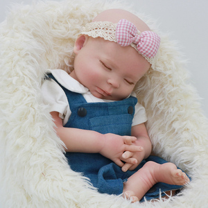 Poupées réalistes mignonnes en silicone plein, souriantes, avec vêtements interchangeables, éducatives, bébés <span class=keywords><strong>reborn</strong></span> pour filles - Product Image 4