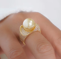Bague élégante et haut de gamme en or et perles pour femme. Version de diffusion en direct TikTok. Populaire, élégant, polyvalent