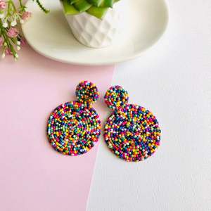 pendientes de cuentas Creaciones hechas a mano - Product Image 1