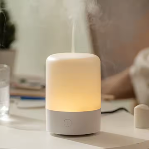 Humidificateur d'air USB portable 120 ml H2O avec lumières LED colorées, mini-lumières LED colorées, diffuseur d'arômes délicats, huile essentielle, électrique pour hôtel - Product Image 2