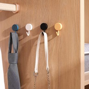 Ganchos Adhesivos para Abrigos al por Mayor, Modernos, de Plástico Resistente, Ecológicos, Multifuncionales, para Cocina, Baño y Dormitorio - Product Image 5