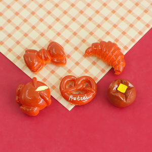 Nuovo stile Pretzel pane in resina Flatback Cabochon per fai da te Scrapbooking gioielli che fanno casa delle bambole Mini Food crema di arte colla - Product Image 2