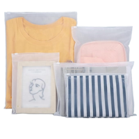 Vente en gros de sacs à fermeture éclair transparents biodégradables en plastique PE auto-scellants EVA givrés pour vêtements et chaussettes, emballage de stockage