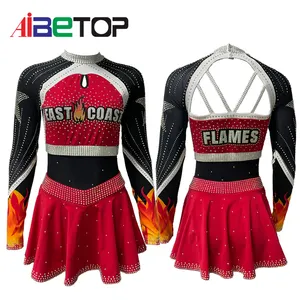 Le ragazze della squadra esultano le uniformi da cheerleading personalizzate per vestiti di bellezza