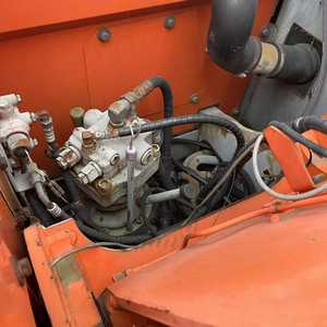 Excavatrice sur chenilles hydraulique Hitachi ZX135US d'occasion bien entretenue, moteur et pompe d'origine, 13,5 tonnes (ZX130, ZX120), bon état, prix abordable - Product Image 4