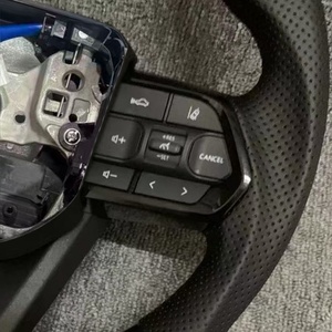 Volante de Fibra de Carbono para <span class=keywords><strong>Toyota</strong></span> LC200 LC300 Hilux Fortuner Camry Land Cruiser GR Corolla <span class=keywords><strong>Hiace</strong></span> 86 Sport - Product Image 5