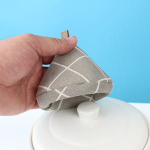 Poignée de couvercle triangulaire isolante en coton et lin, résistante à la chaleur, mini-gants de four pour casseroles et faitouts - Product Image 3