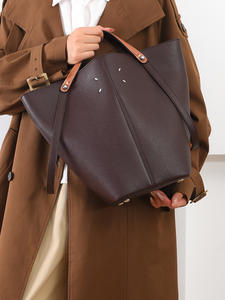 Bolso de mano de cuero genuino a la moda para mujer, de piel de vaca suave, y bolso de hombro con cierre de botón, nuevo bolso de cuero genuino. - Product Image 6