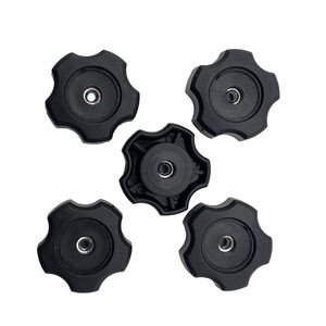 Moulage par injection personnalisé multicolore M5 M6 M8 M10 M12 Bouton <span class=keywords><strong>de</strong></span> serrage en forme <span class=keywords><strong>d</strong></span>'étoile noir à vis Tiroirs <span class=keywords><strong>de</strong></span> cuisine à pouce - Product Image 3