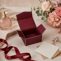 Boîte en papier pliable violette pour coffret cadeau d'abonnement avec rabat magnétique, impression personnalisée de luxe