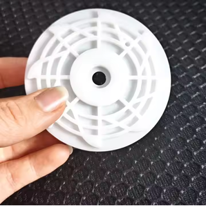 สลักเกลียว CNC สำหรับงานกลึงโลหะทำจากพลาสติกมีความแม่นยำ PA66ผลิตจากพีวีซีโดยตรงจากอินเดีย - Product Image 2