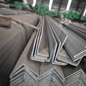 Acier d'<span class=keywords><strong>angle</strong></span> galvanisé inégal/égal Q235 Q355 Q275 S235JR S355JR S275JR <span class=keywords><strong>A36</strong></span> A572 Gr50 SS400 SM490B SM490A pour contreventements diagonaux - Product Image 3