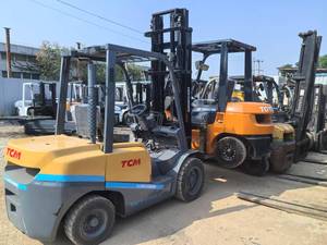 รถยกดีเซล TCM 4 ตัน มือสอง พร้อมเครื่องยนต์ ISUZU เกียร์และมอเตอร์ ความยาวงา 1200 มม. เสาสามตอน ราคาโรงงาน ขายดี - Product Image 6