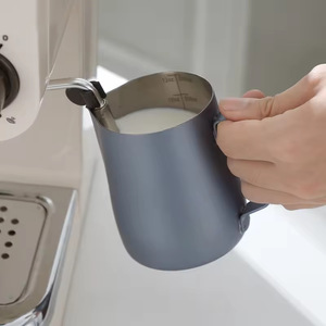 Thiết Kế Hiện Đại Màu Xanh Màu Xanh Lá Cây Màu Cam Màu Hồng 350Ml 600Ml Dày Bình Sữa 1.0 Độ Dày Sữa Jug Cho Pha Cà Phê Nghệ Thuật & Bộ Trà - Product Image 5