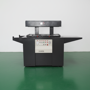 <span class=keywords><strong>Machine</strong></span> de scellage <span class=keywords><strong>sous</strong></span> <span class=keywords><strong>vide</strong></span> électrique TB540 pour feuilles de carton et films plastiques - Product Image 1