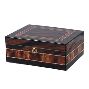 Wholesale Genuine Humidor Cigar Box Modern Box For Cigars Cedar Wood Wooden Humidor Cigar Packaging Box With Password Lock