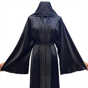 Abaya de Prière Musulmane Traditionnelle Faite à la Main, Modeste, Perlée et Pailletée, Respirante, à Manches Longues, pour le Printemps et l'Aïd, Couleur Unie, Vente en Gros - Product Image 1