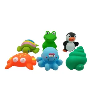 玩具供应商2021小Pvc塑料软橡胶动物浮喷婴儿沐浴玩具玩具
