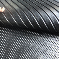 Nouveau tapis antidérapant en caoutchouc recyclé personnalisé pour écuries de chevaux, épaisseur 12-17 mm, taille 1,83 x 1,22 m