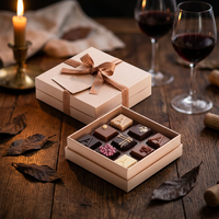 Boîte à bonbons de mariage en or champagne avec base triangulaire et couvercle, boîte cadeau beige pour chocolats, friandises, cadeaux de fête, logo personnalisé