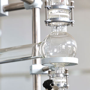 Reattore di vetro a prova di esplosione 20L-200L, con controllo della pressione e del motore - Product Image 3