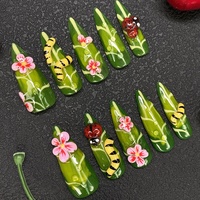 Fournisseur de Faux Ongles en Acrylique Épais Décorés de Strass Exquis, Peints à la Main, Sculptés en Gel Doux, Faits à la Main