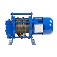 Palans électriques bleus à câble en acier, type tambour, fixation fixe pour les opérations de levage et de hisse sur les chantiers de construction, dans les mines et au port