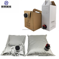 Machine d'emballage Bag-in-Box pour eau minérale en bouteille de 1 à 25 litres.