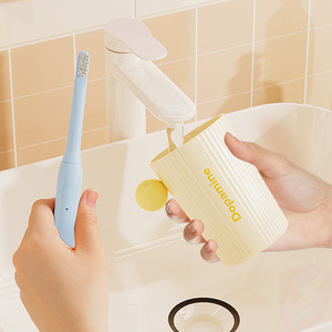Dopamine <b>Toothbrush</b> <b>Holder</b> With Cup And Toothpaste Storage Round Plastic Bathroom Set For Student Dormitory Use - Product Image 2