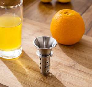 Presse-fruits et légumes manuel en acier inoxydable écologique et portable avec extracteur de jus de citron pour la cuisine - Product Image 3