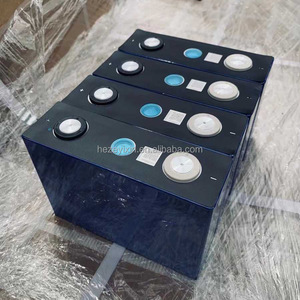 Cellule de batterie prismatique Lifepo4 de qualité A 3,2 V 100 Ah pour le stockage d'énergie solaire et les applications de véhicules électriques - Product Image 3
