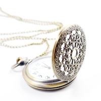 Montre de poche pour hommes, séries à quartz, film en cuivre commémoratif, gravure du web d'araignée, de poche avec chaîne