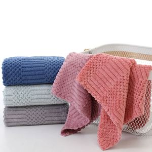 Paño de Limpieza Cuadrado de Microfibra con Estampado Auspicioso, Grueso y Absorbente, para Cocina y Lavado de Autos, con Técnica de Tejido en Rejilla - Product Image 4