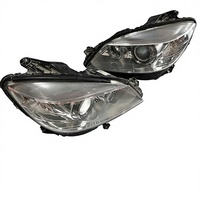 Phare avant xénon d'occasion 24V 25W 3000K pour Mercedes Benz Classe C W204 2007-2011, paire gauche et droite, lentille transparente, avec garantie de 3 mois