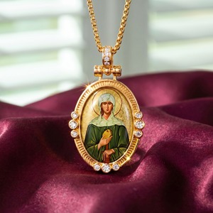 Collier pendentif religieux en laiton émaillé Sainte Abigail, style byzantin, artisanat, avec expertise tierce, vente en gros - Product Image 1
