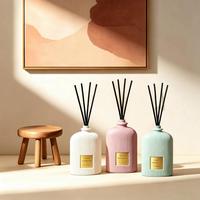 Diffuseur de parfum d'ambiance de luxe à bâtonnets en verre avec fleurs séchées, huiles essentielles liquides, évaporation naturelle longue durée pour voiture