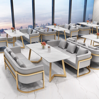 Luxuriöses PU-Tisch-und-Stuhl-Set für Westliche Restaurants, Cafés, Teeläden, Ruhebereiche, Hochwertige Hotellobby, Besprechungsbereiche und Sofas