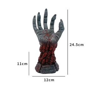 Nuovo Ornamento Artigianale in Resina Mano di Dio Berserk per Halloween - Product Image 4