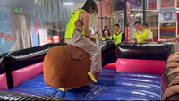 Arène de taureau mécanique gonflable en PVC robuste, taureau de rodéo pour parcs d'attractions