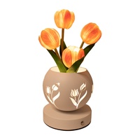 Nouvelle lampe de chevet LED Tulipe de luxe, fleur artificielle en fer forgé, projection décorative, lampe de table avec batterie au lithium intégrée