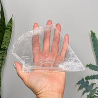 Plaque de sélénite polie, cristal naturel transparent, bord irrégulier lisse, haute qualité, taille personnalisée pour la décoration intérieure