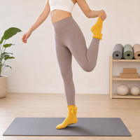 Chaussettes de yoga élégantes à bord festonné, antidérapantes en PVC avec nœuds pour le yoga, le Pilates et la barre
