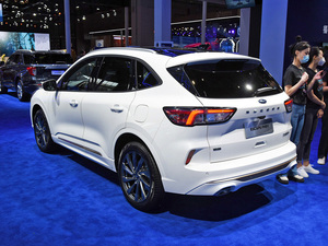 2025 2024 véhicules de luxe à énergie nouvelle Ford Escape longue portée 77KM 5 portes 5 places SUV Automobiles pour adultes fabriqués en Chine - Product Image 5