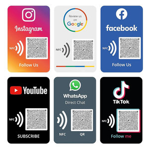 Support de table en PVC personnalisé avec carte magnétique NFC et impression offset pour les avis Google et les médias sociaux - Product Image 6