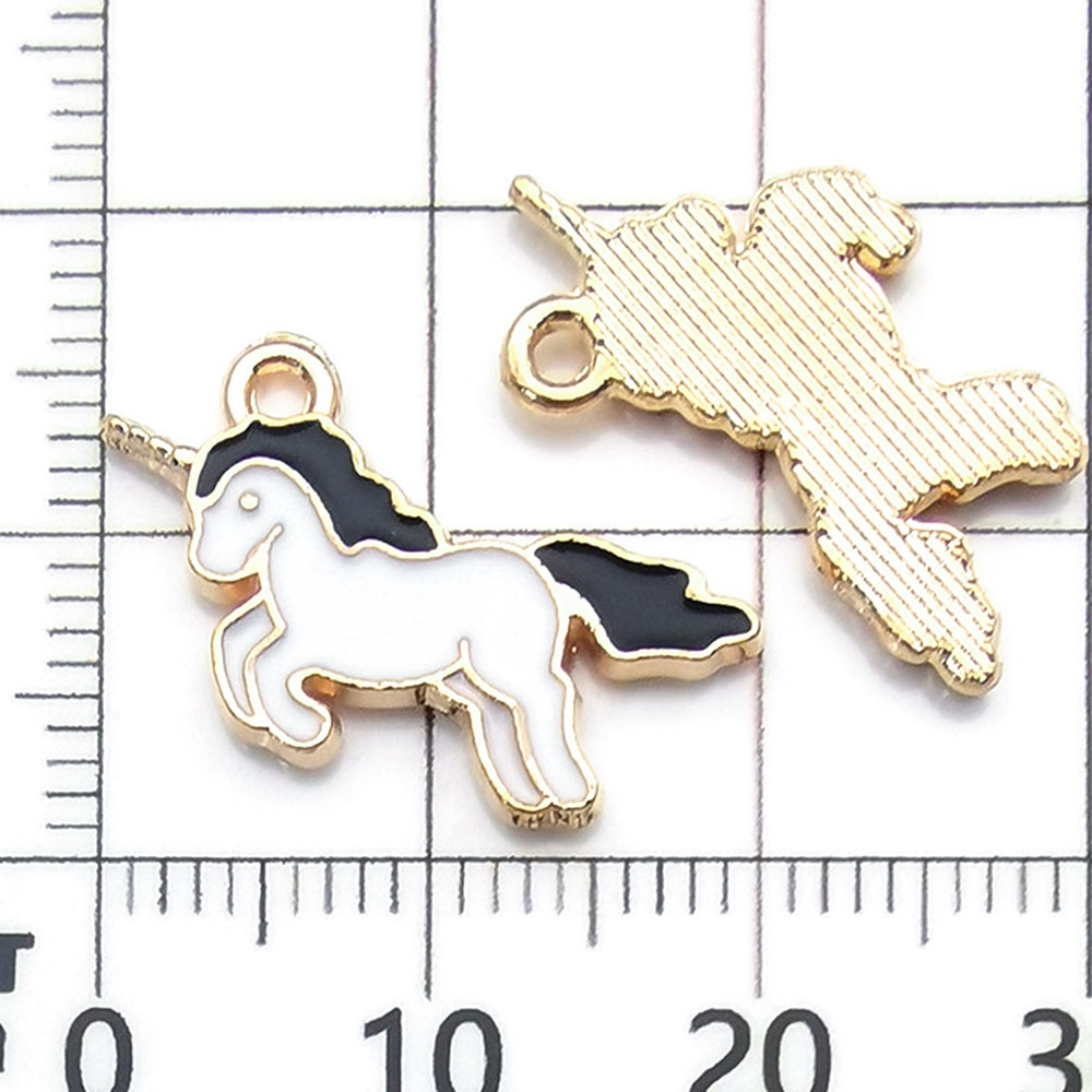 Une licorne noire avec finition éclaboussures d'huile - 0,8g - 14*17mm - 9934